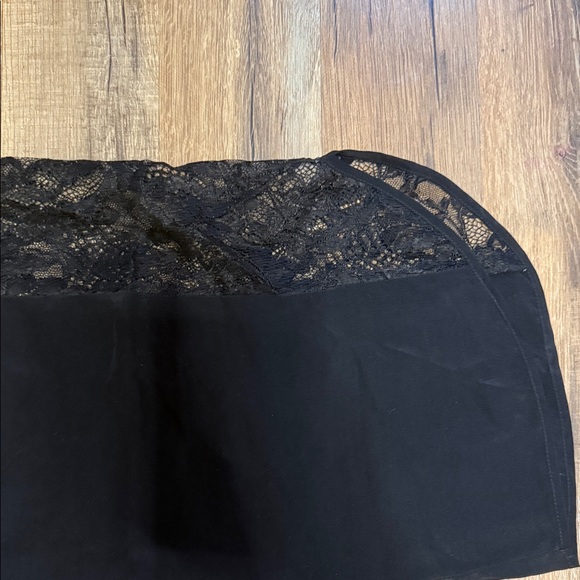 Mason Black Lace V-Neck Top - Picture 3 of 6